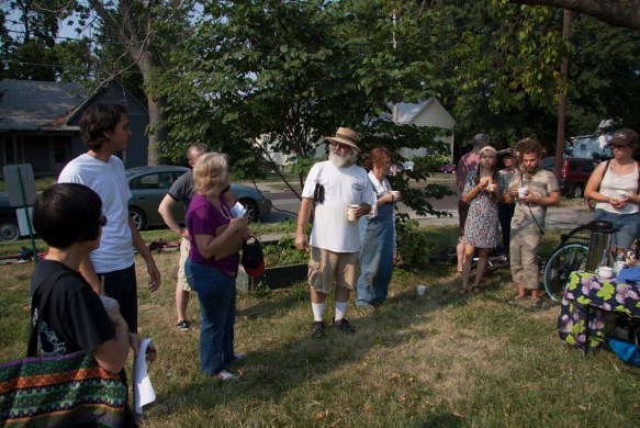 Dan Cullimore leading a garden tour